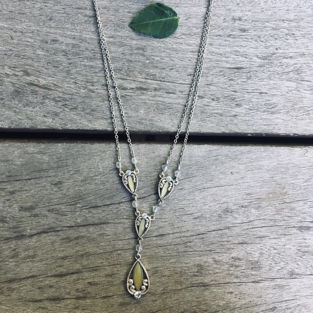 Vintage looking neaklace! 💋